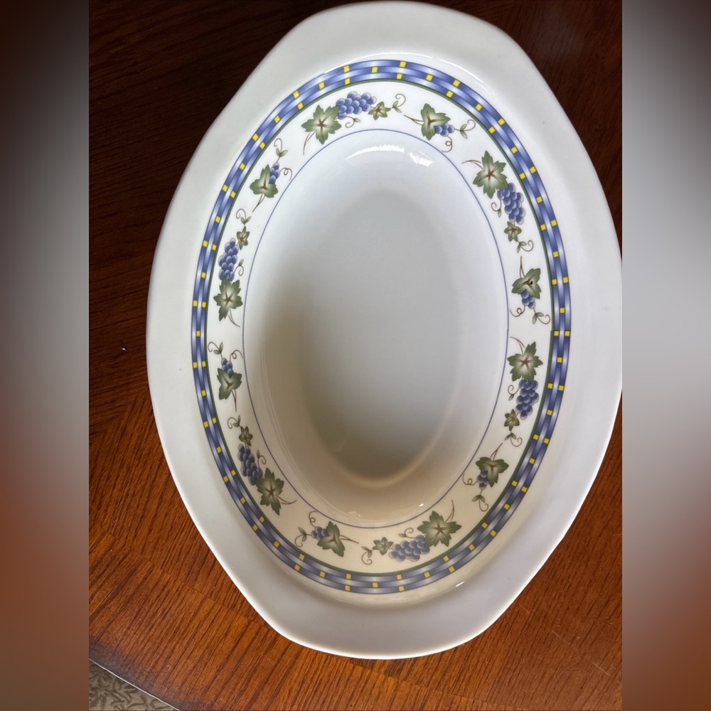 Melamine Oval Serving Bowl with Grape Leaves